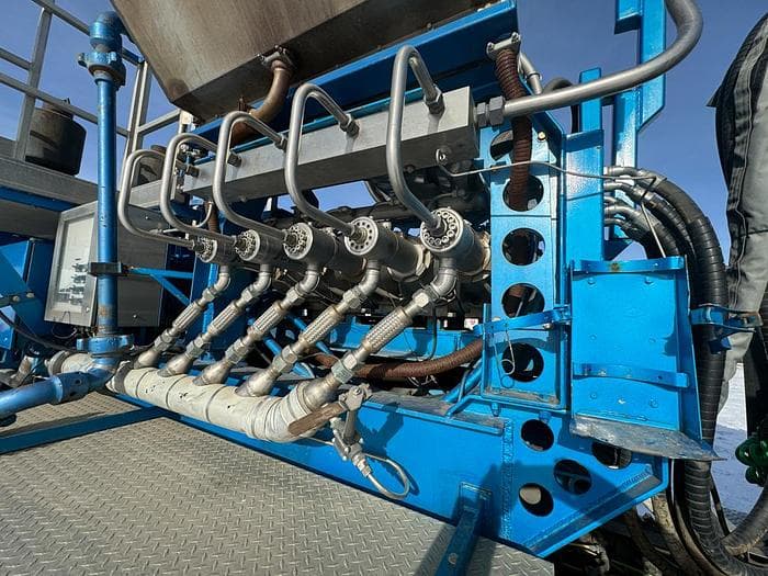 High Rate 840K Nitrogen Pumper Tractor and Trailer