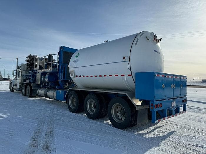 High Rate 840K Nitrogen Pumper Tractor and Trailer