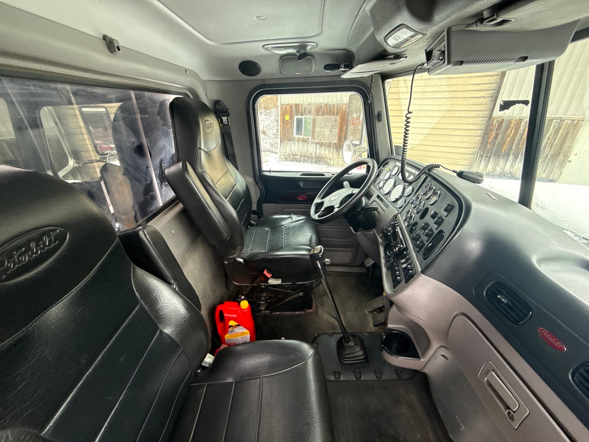 2015 Peterbilt 367 Tri-Drive with CTU Wet Kit