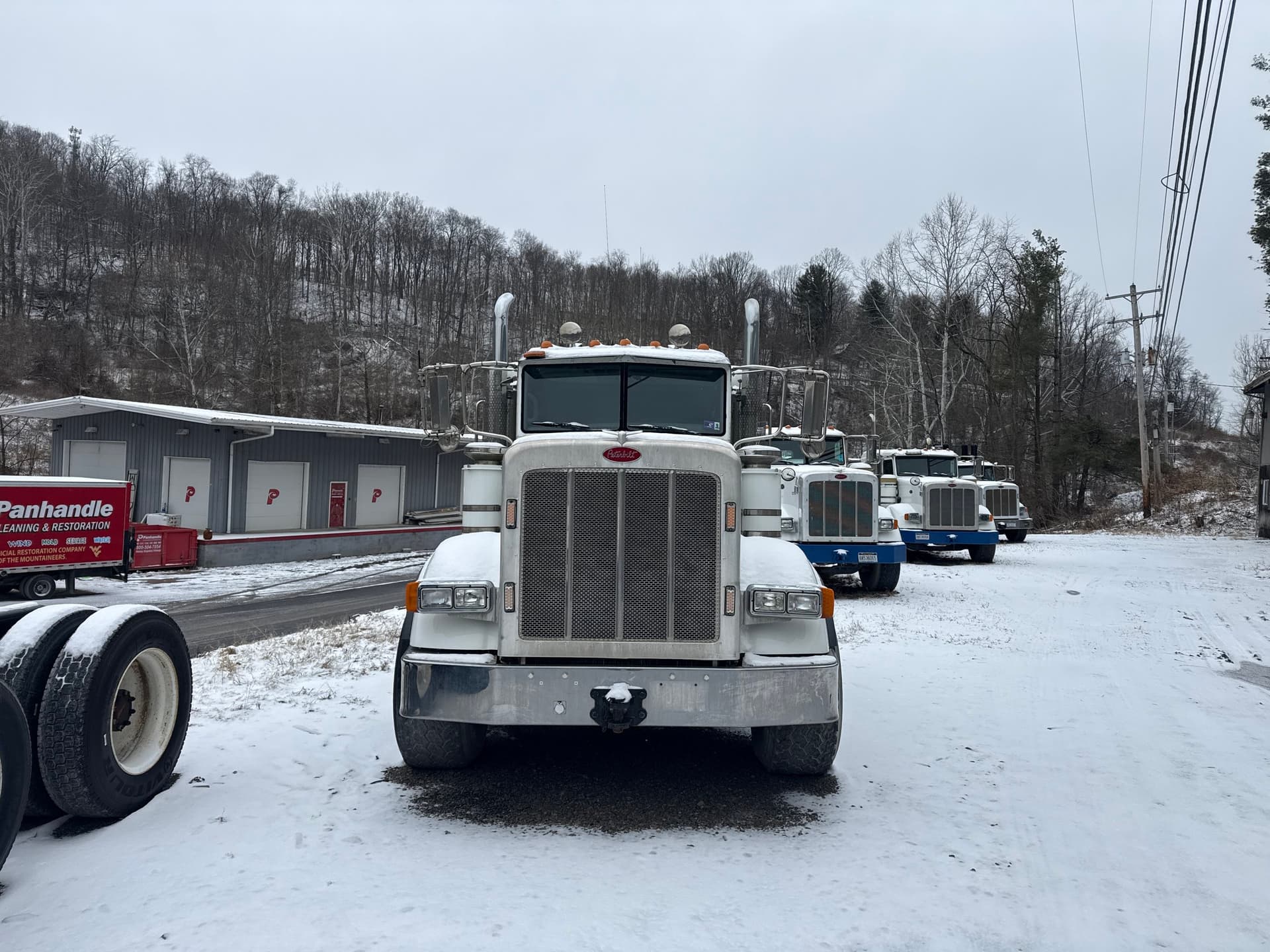 2013 Peterbilt 367 Tri-Drive